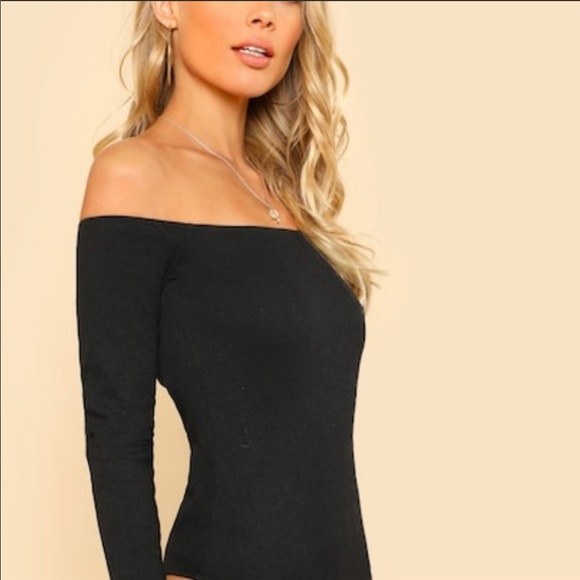 💕LAST ONE💕Off the Shoulder Bodysuit⭐️ - Picture 3 of 6